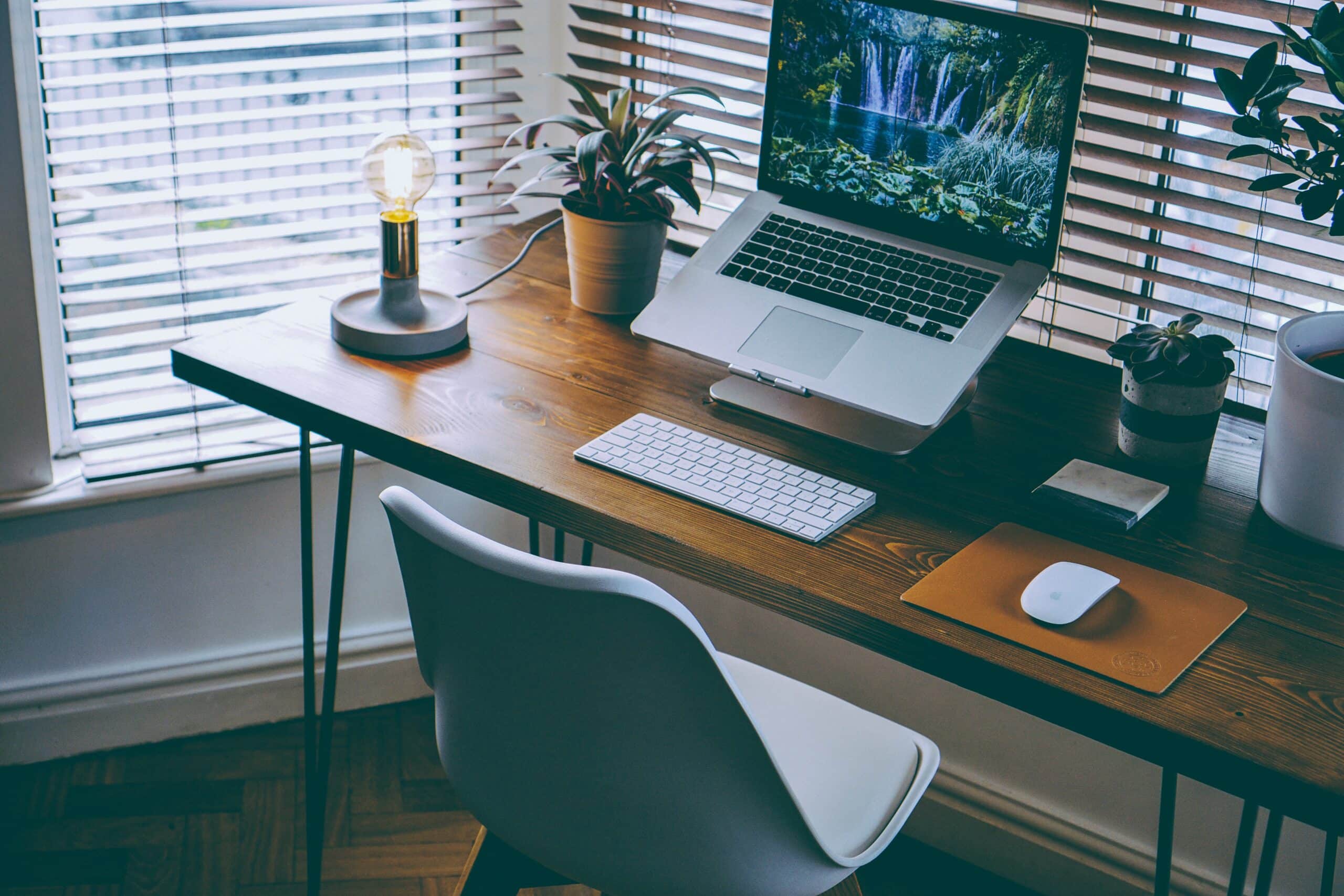 14 Helpful Tips for New Year Digital Decluttering - G5 Tech